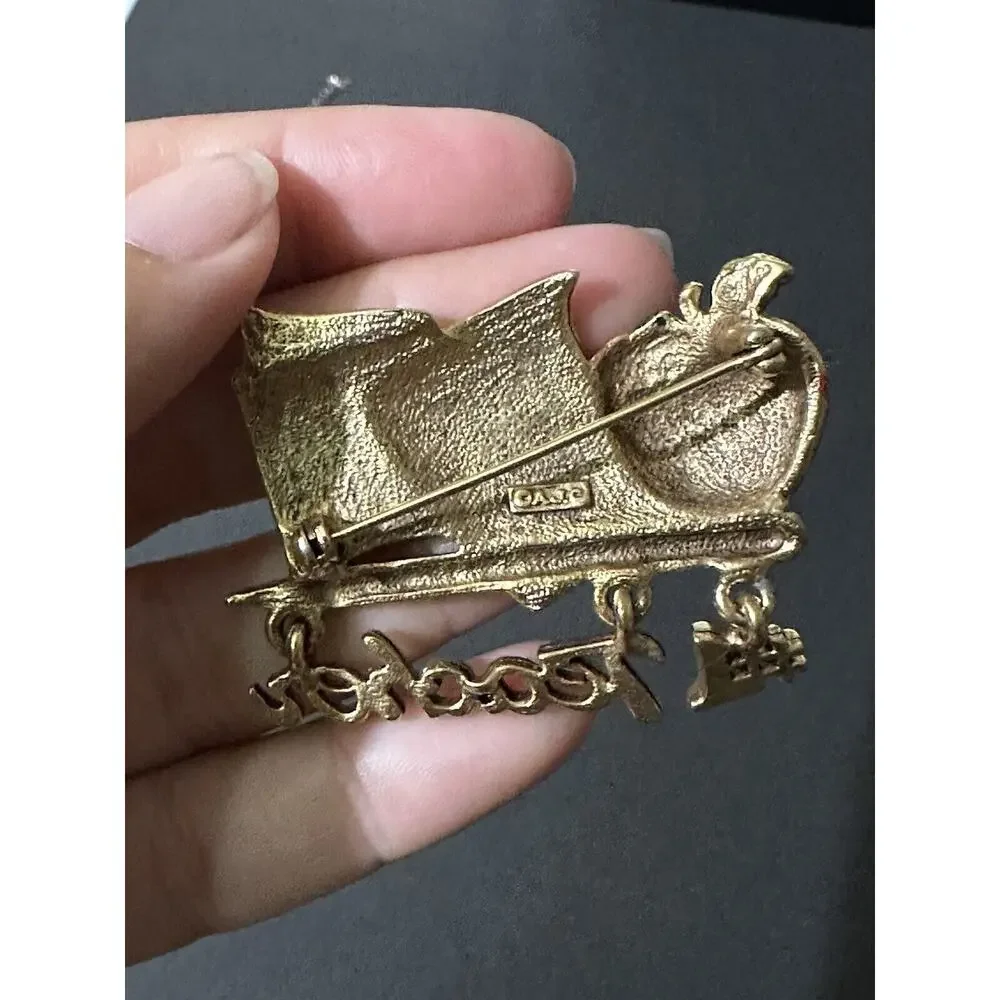 Gold Tone #1 Teacher Apple‎ Dangle Brooch Pin Great Gift Professor Vintage 
